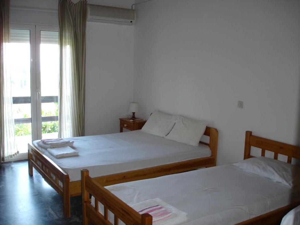 Ilias Appartements Tsaprounis Ellinika  Kültér fotó